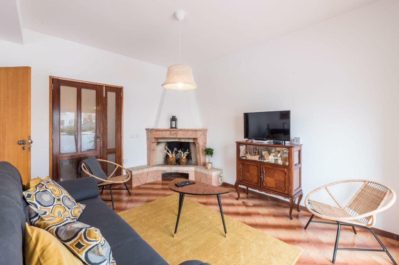Lovelystay - 3 Bedroom Apartment In Vila Do Bispo Bagian luar foto